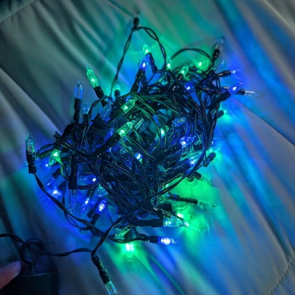 Multicolor Christmas Lights 100 LED 33 ft Battery Operated String Lights (EUC) - Picture 7 of 12